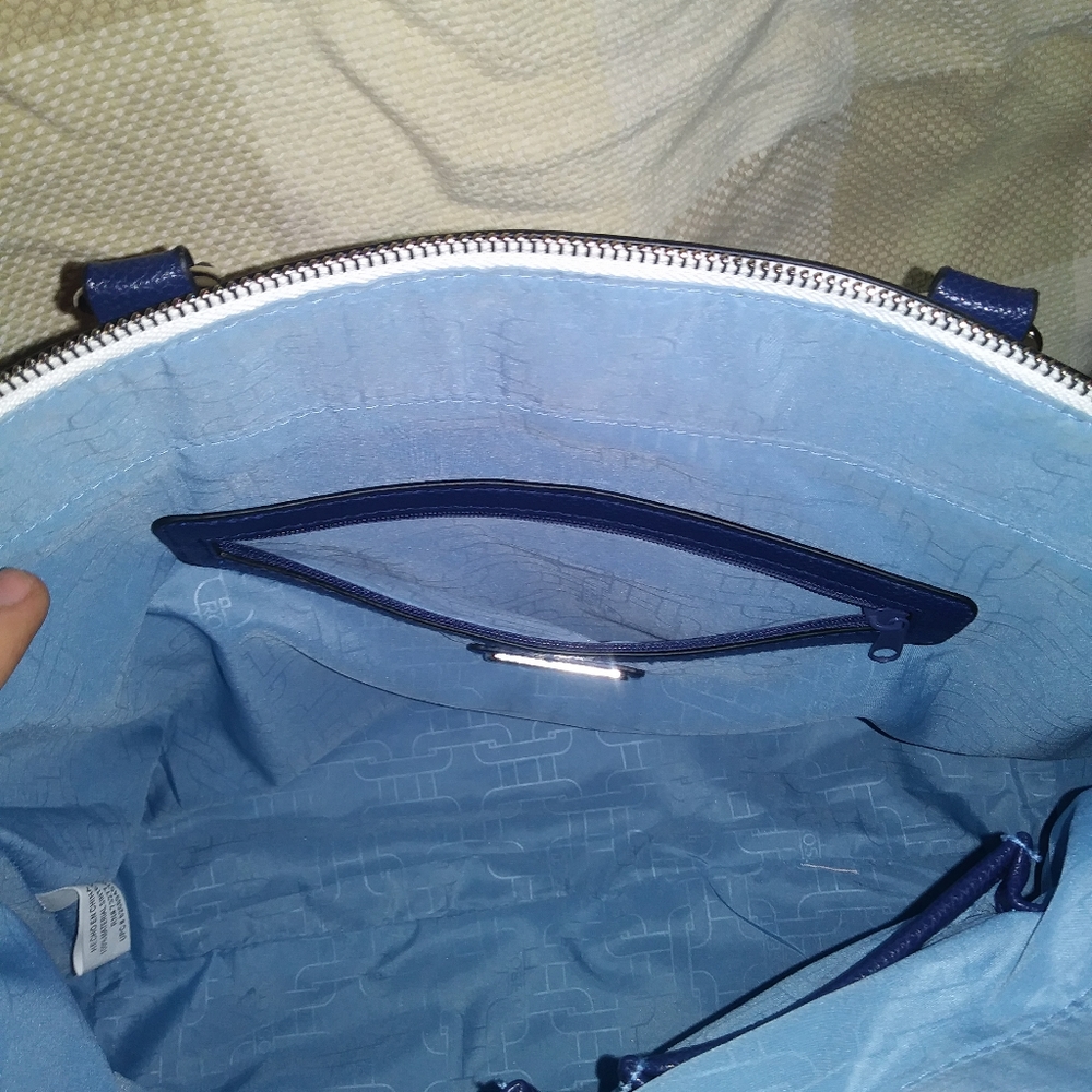 Handbag - Picture 6 of 7